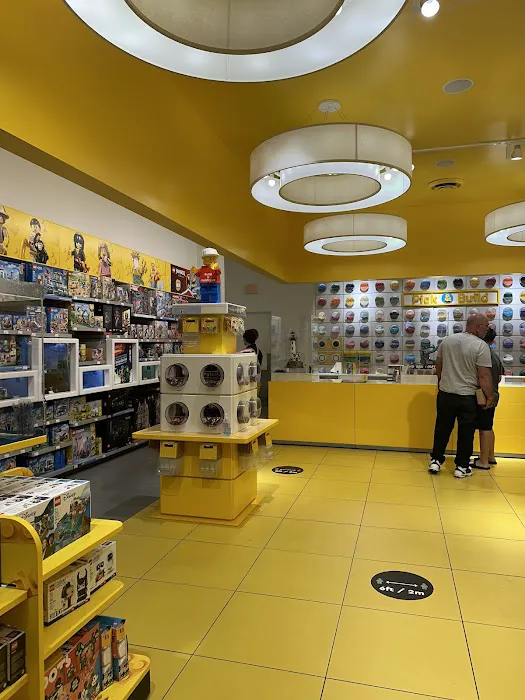 The LEGO® Store Bridgewater Commons 4