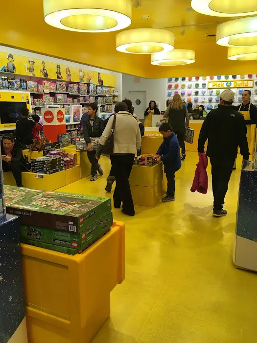 The LEGO® Store Bridgewater Commons 1