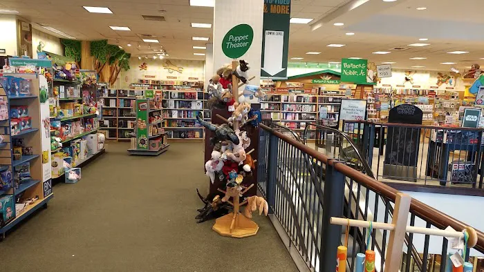 Barnes & Noble 5
