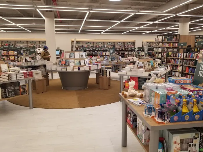 Barnes & Noble 7