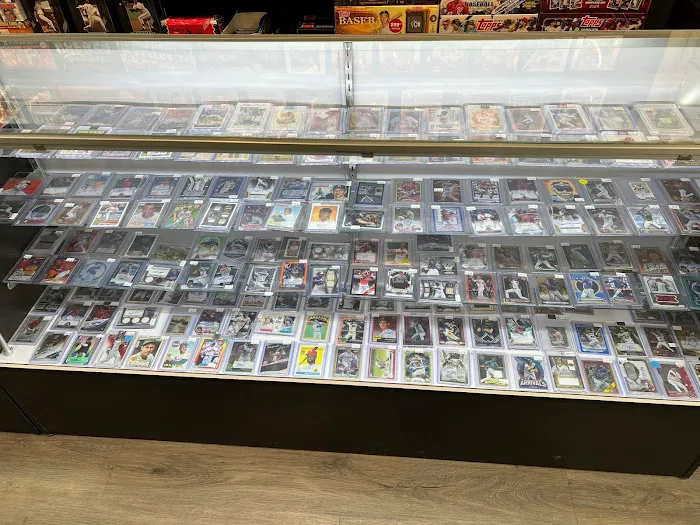 SkyBox Trading Cards & Collectibles 9