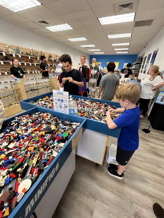 Bricks & Minifigs Fairfield 4
