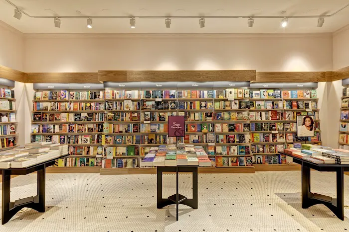 Barnes & Noble 5