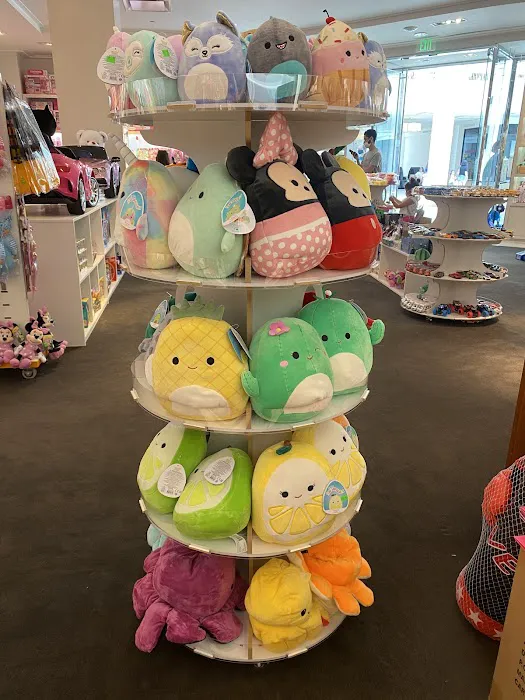 Lollipop toy shop 4