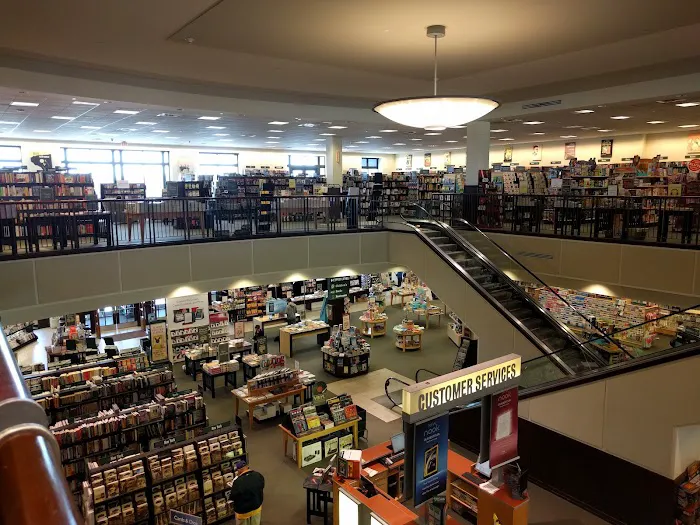 Barnes & Noble 7
