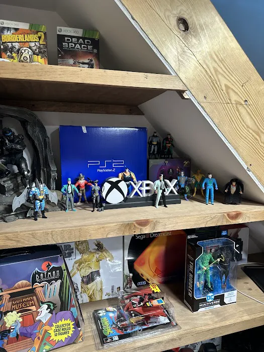 Lost toys and comics 6