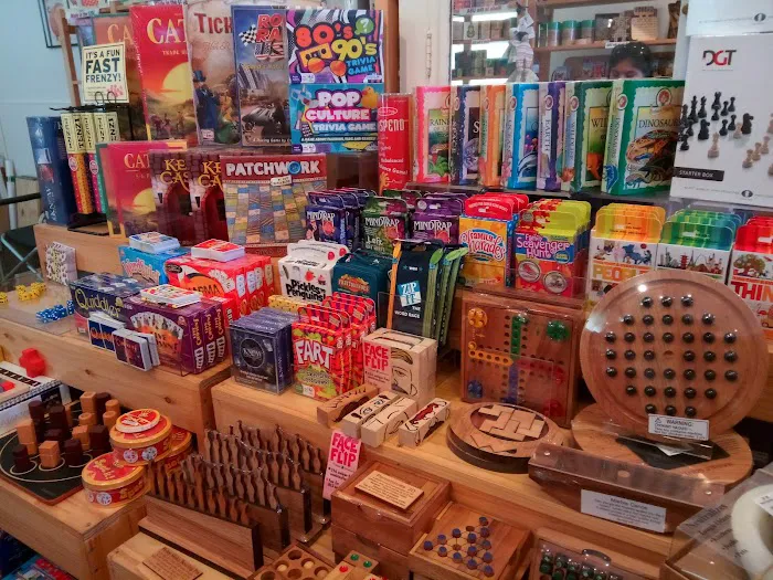 The Gift Hut 2