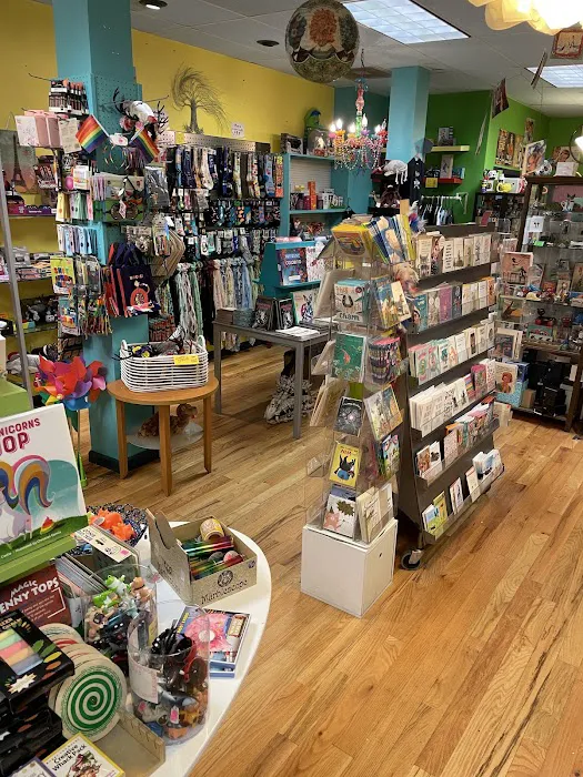 Play Toys & Gifts 7