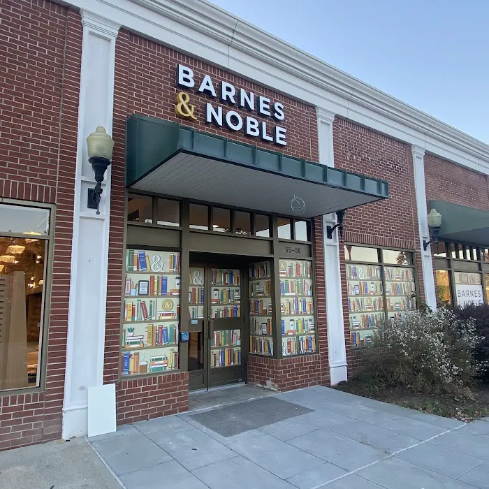 Barnes & Noble 8