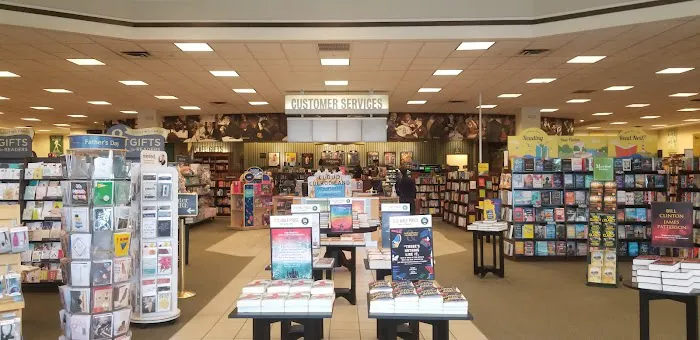 Barnes & Noble 2