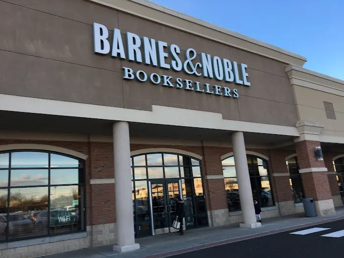 Barnes & Noble 3