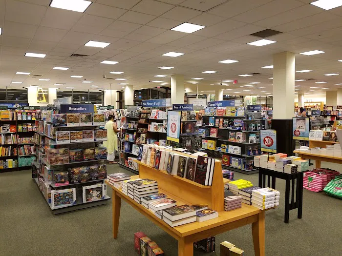 Barnes & Noble 2
