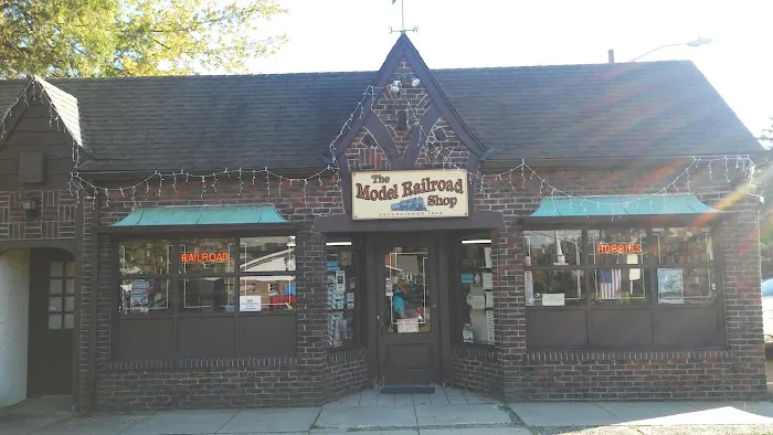 Model Railroad Shop 4
