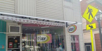 Play Toys & Gifts