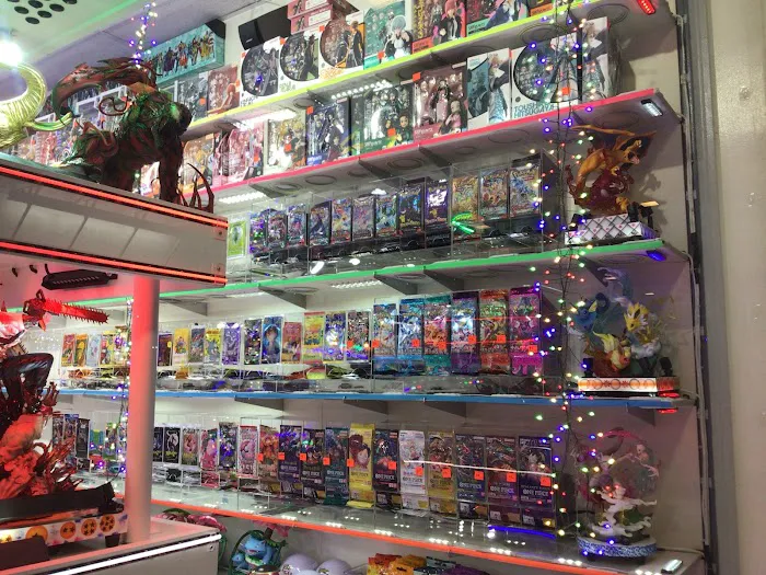 Legacy Collectibles & Toys 9