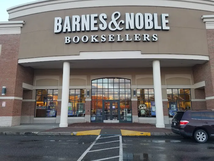 Barnes & Noble 2