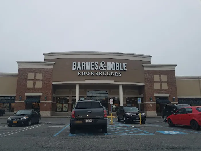 Barnes & Noble 5