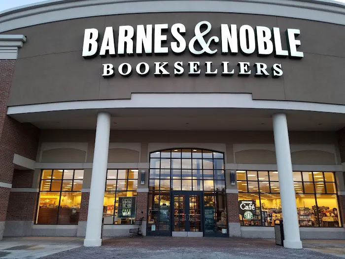 Barnes & Noble 8