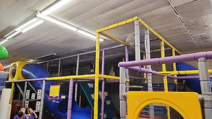 ABC Toys & Gifts & Catskill Kids Playzone 3