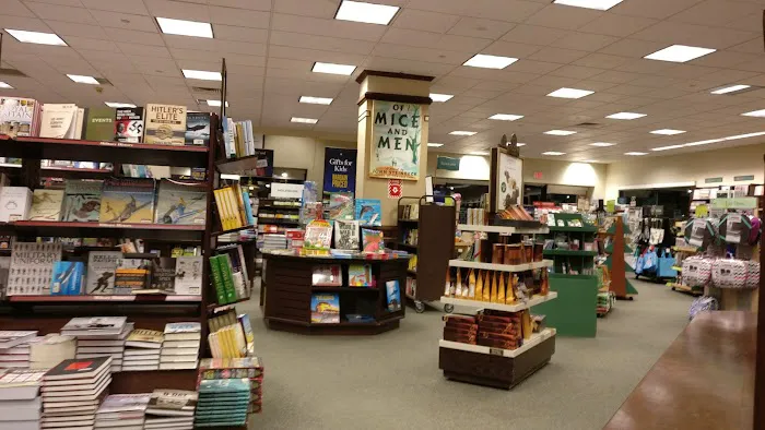 Barnes & Noble 1