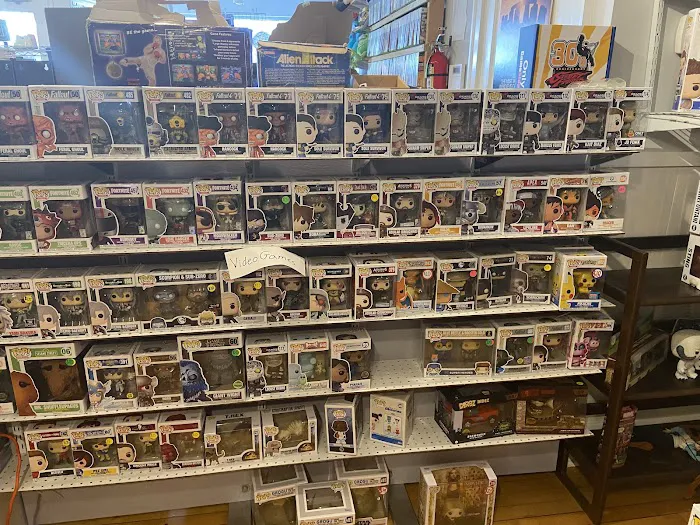 Dr. Wonder Comics & Collectibles 4