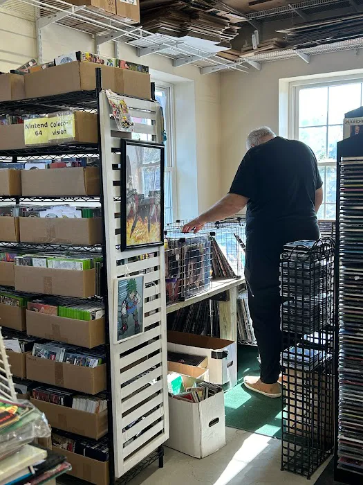 Dr. Wonder Comics & Collectibles 7
