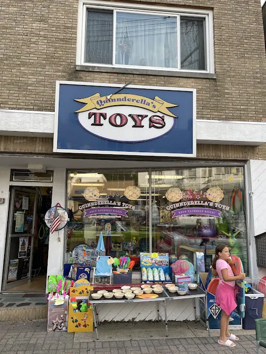 Quinnderella's Toys 7