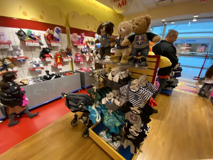 Build-A-Bear Workshop 2