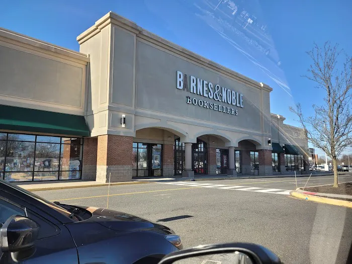 Barnes & Noble 9