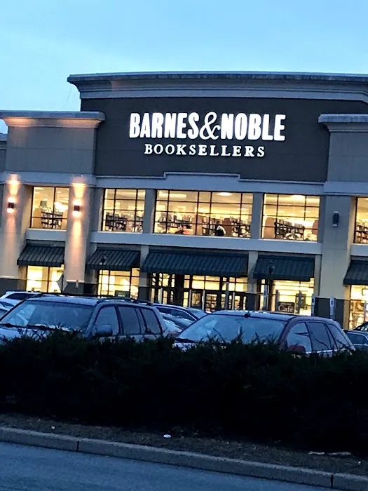 Barnes & Noble 4