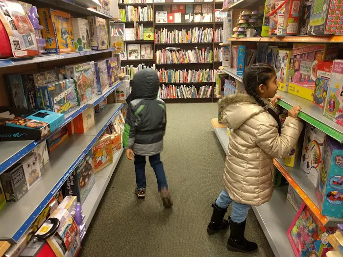 Barnes & Noble 5