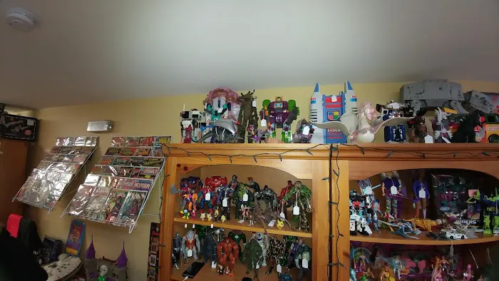 Tinkerbeee's Toy & Comic Store 1