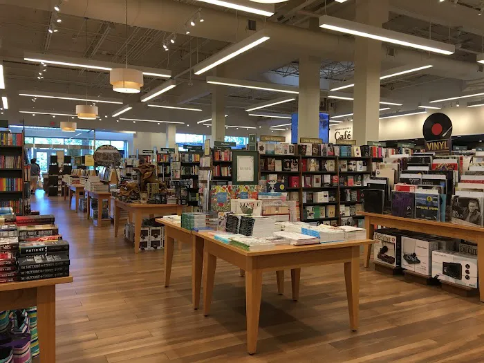 Barnes & Noble 1
