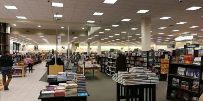 Barnes & Noble