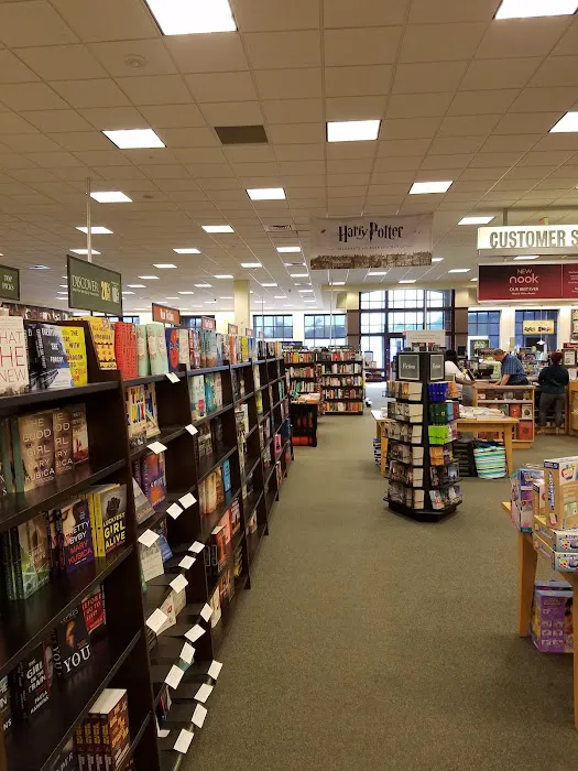 Barnes & Noble 3