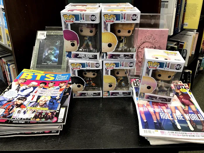 Barnes & Noble 8
