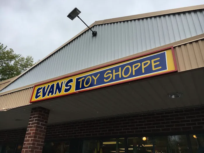 Evan's Toy Shoppe 0