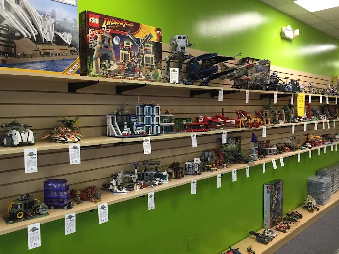 Bricks and Minifigs 6