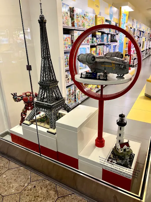 The LEGO® Store Westfarms Mall 1