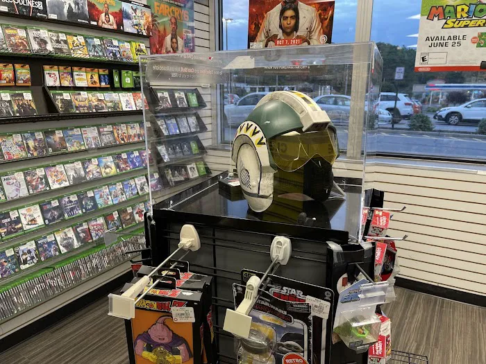 GameStop 3