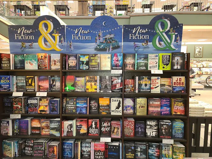 Barnes & Noble 7