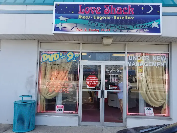 Love Shack 7