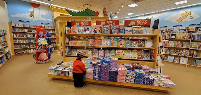 Barnes & Noble 8