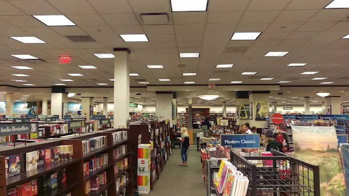 Barnes & Noble 3