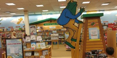 Barnes & Noble