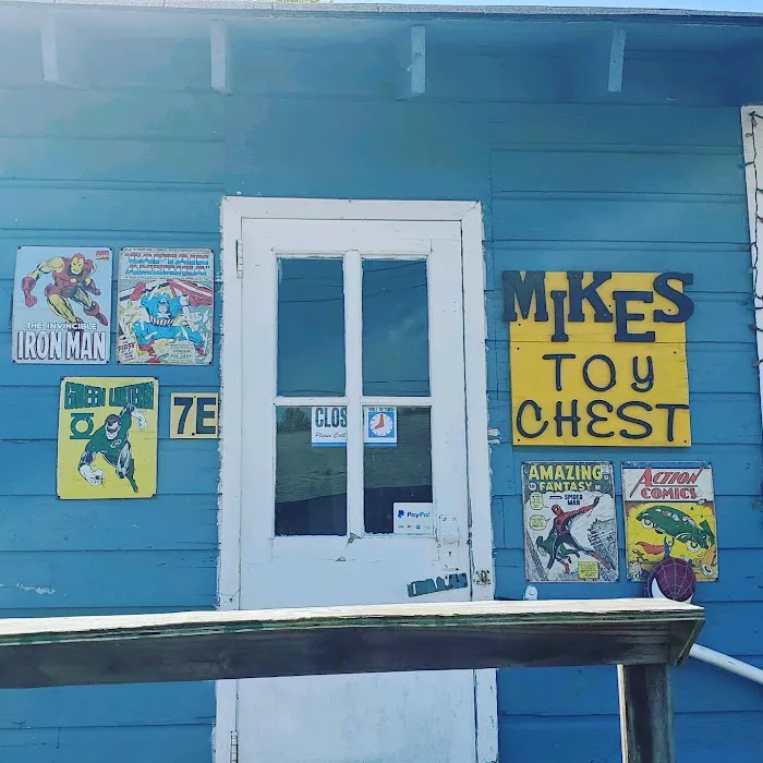 Mike’s Toy Chest & Comic Rack 7