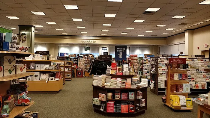 Barnes & Noble 4