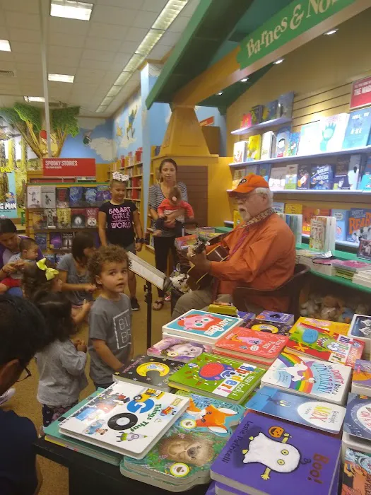 Barnes & Noble 6