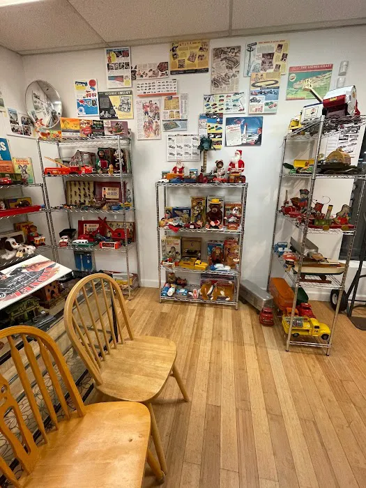 Tobias Toys And Trains Store 3