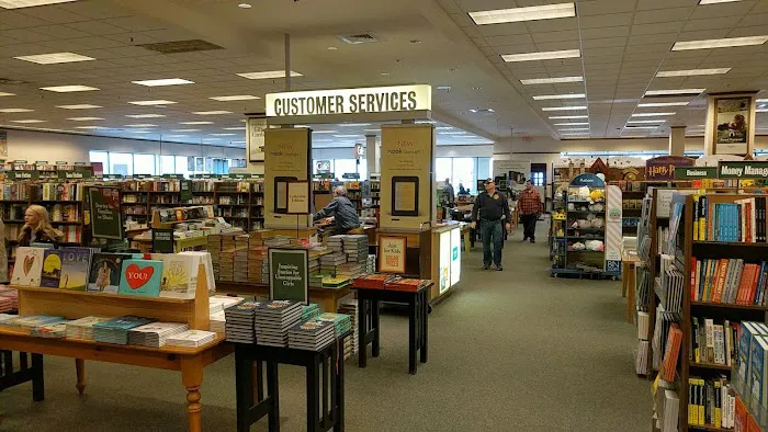 Barnes & Noble 4